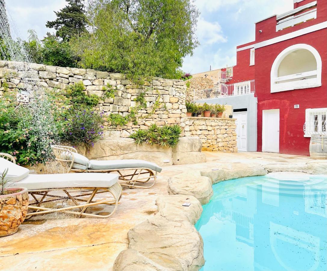 The Red Farm Relais & Spa Iklin Экстерьер фото