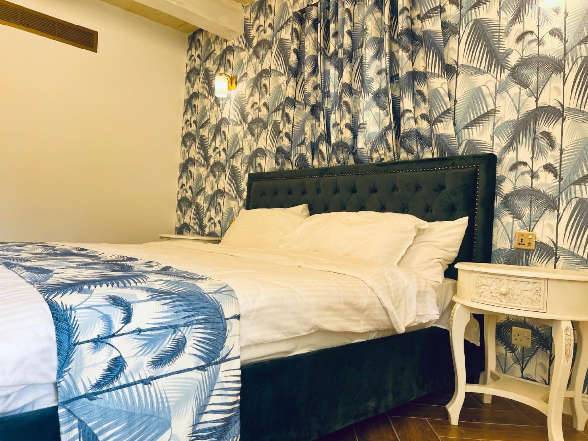 The Red Farm Relais & Spa Iklin Экстерьер фото